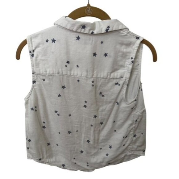 SO Women's Small Button Down Crop Blouse White Gray Stars Cotton - Picture 3 of 6